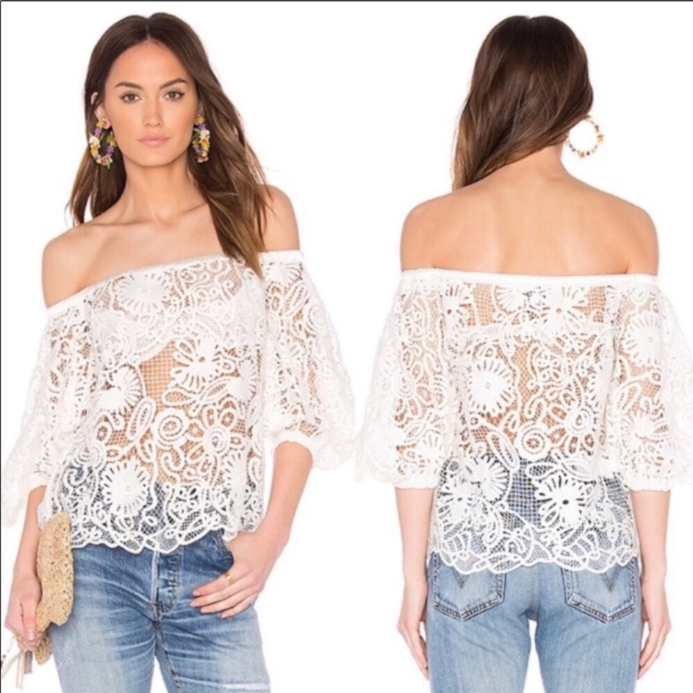 Elliatt Thrill Off The Shoulder Ivory Lace Top Size Small